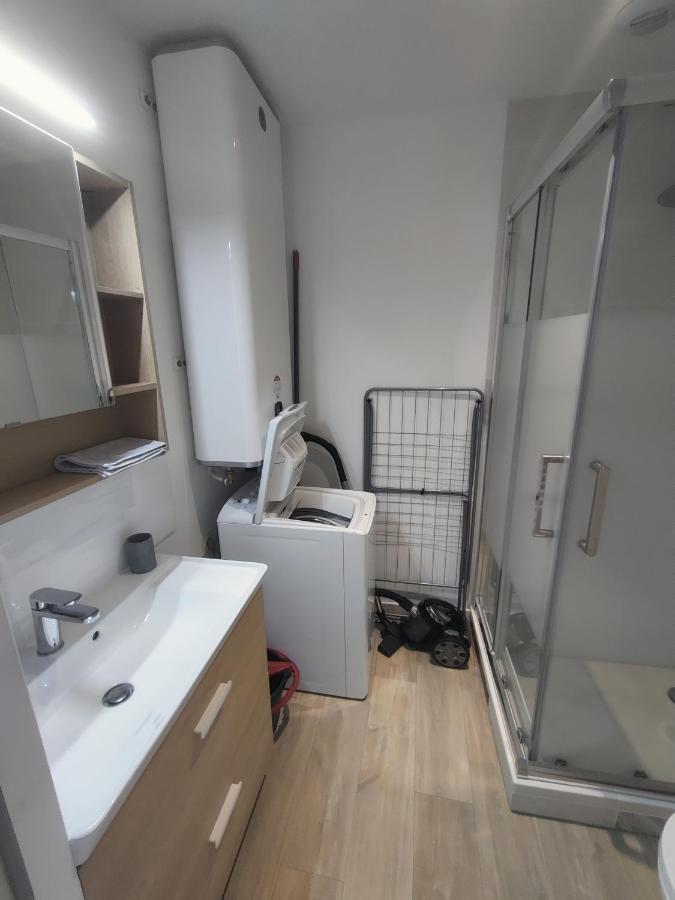 Appartement T3 Plume Hyper Centre D'Ernee Ngoại thất bức ảnh